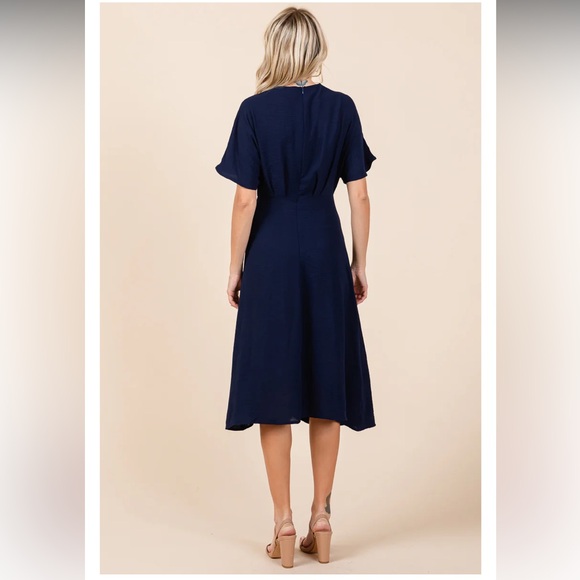 NWT Short Sleeve Navy Blue Ruched Front Flowy Midi Dress Small Medium Large - Picture 2 of 10